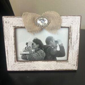 Malden International Designs Picture Frame. NWOT